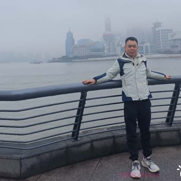 重庆37岁单身帅哥真诚找对象-盐城征婚相亲网