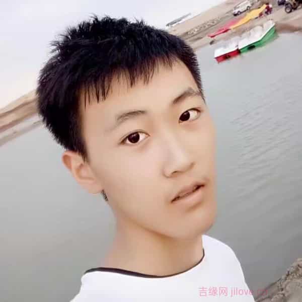 河南24岁单身帅哥真诚找对象-盐城征婚相亲网
